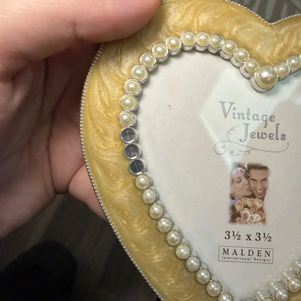 Malden Victorian Heart Picture Frame Mother Of Pearl Gold Tone Scroll Ornate